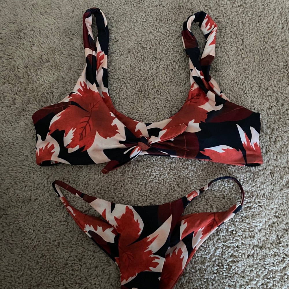NEVER WORN bathing suit Shein